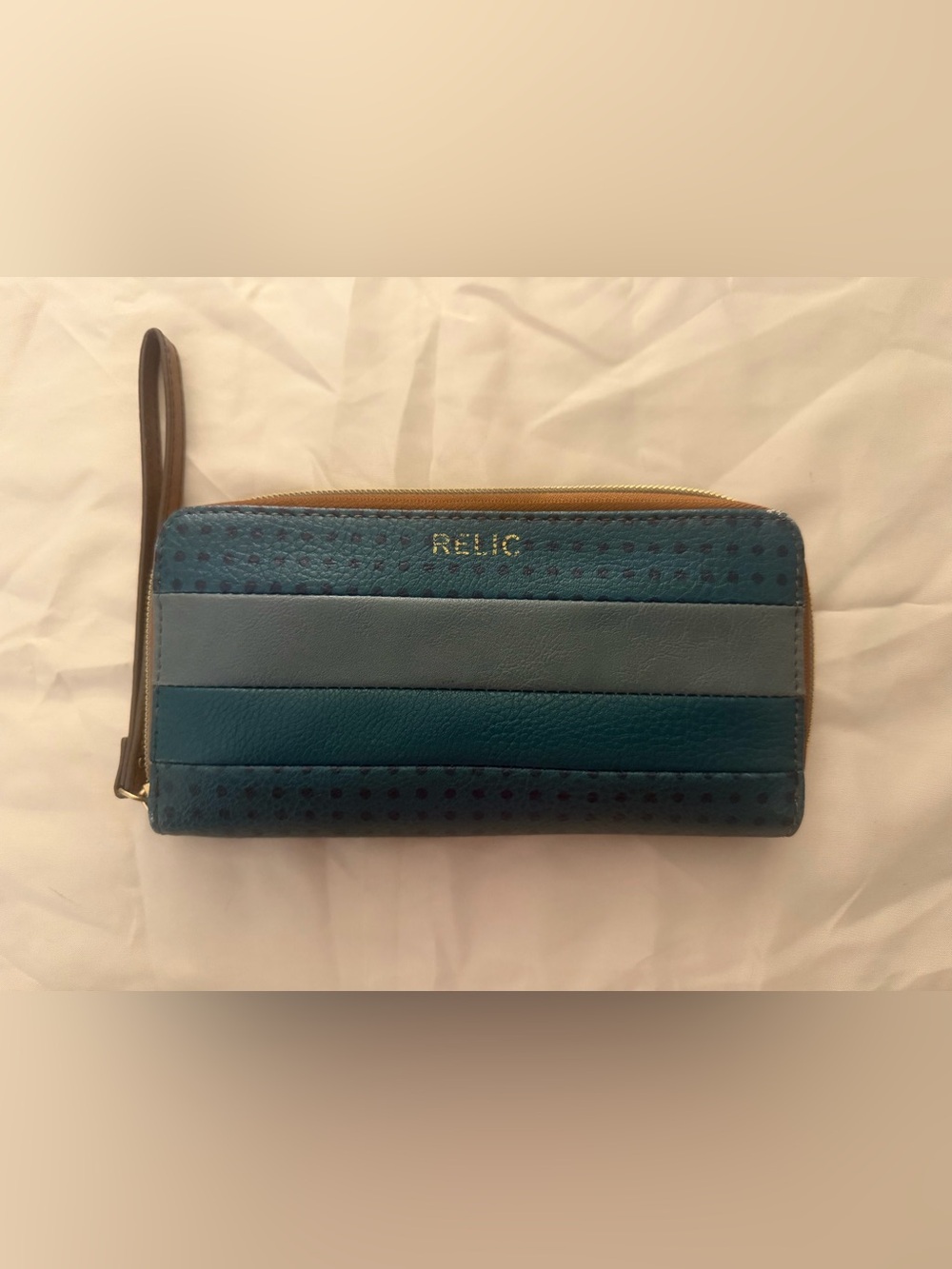 Relic Teal Blue Colorblock Zip Around Wristlet Wallet